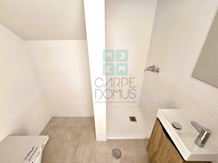 Image No.23-4 Bed Apartment for sale