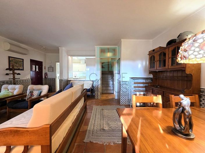 Image No.8-2 Bed House for sale