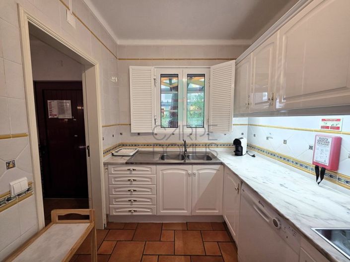 Image No.11-2 Bed House for sale