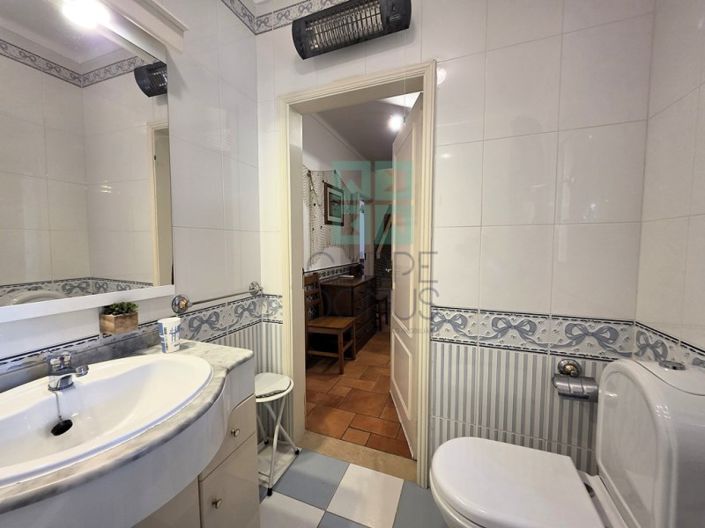 Image No.24-2 Bed House for sale