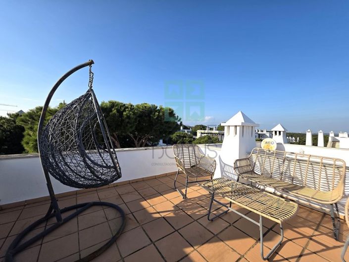 Image No.30-2 Bed House for sale