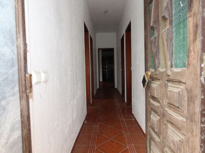 Image No.12-3 Bed House for sale