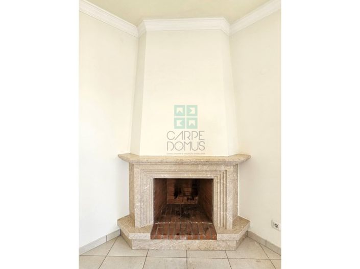 Image No.19-2 Bed Apartment for sale