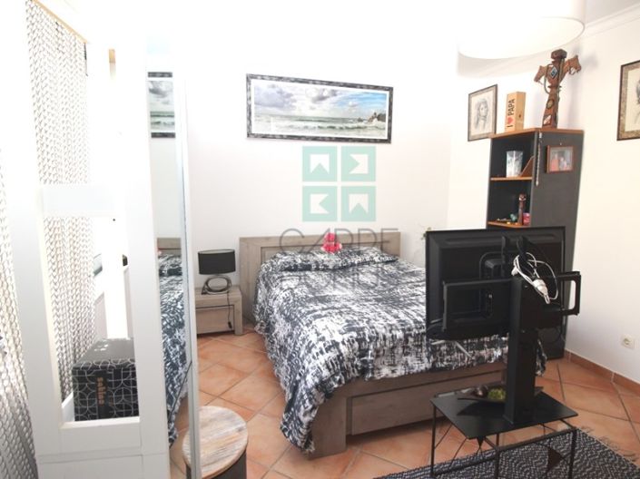 Image No.10-1 Bed Apartment for sale