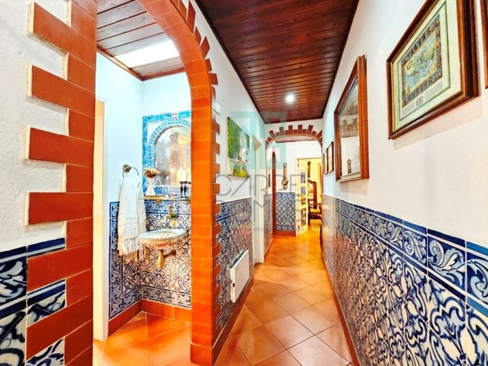 Image No.20-6 Bed House for sale