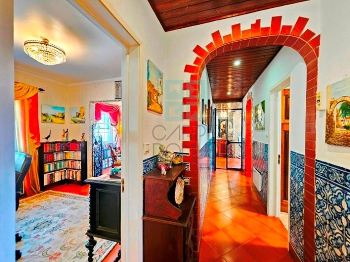 Image No.20-6 Bed House for sale