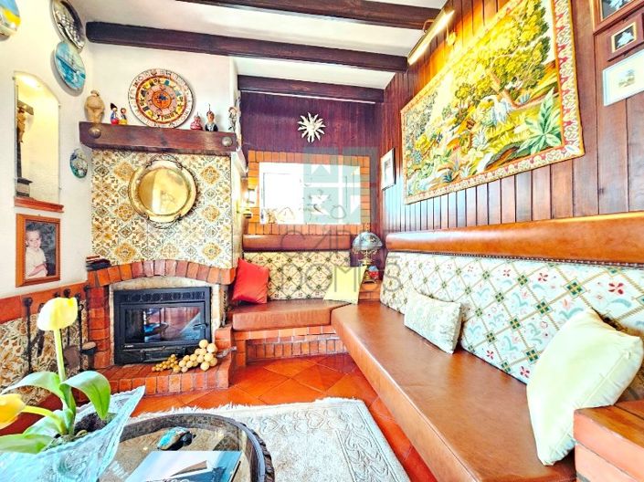 Image No.25-6 Bed House for sale