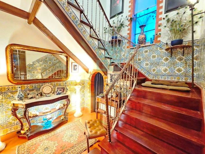 Image No.3-6 Bed House for sale