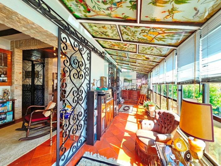 Image No.3-6 Bed House for sale