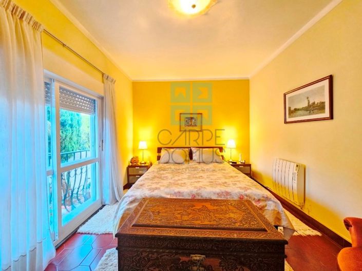 Image No.34-6 Bed House for sale