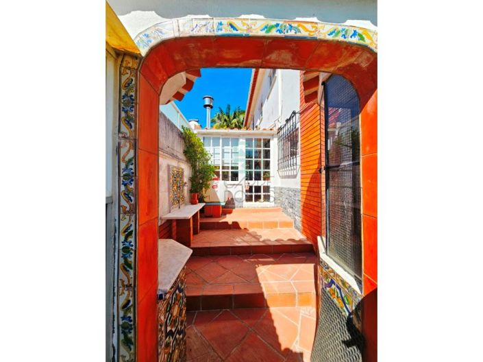 Image No.39-6 Bed House for sale