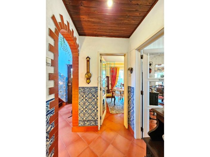 Image No.40-6 Bed House for sale