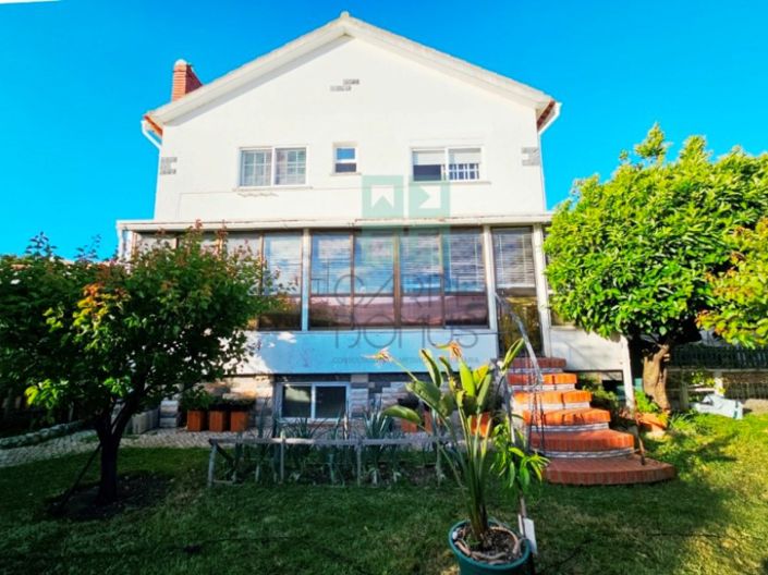 Image No.5-6 Bed House for sale