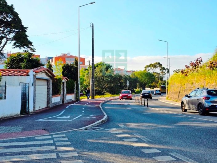 Image No.52-6 Bed House for sale