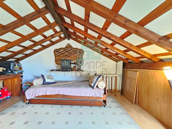 Image No.57-6 Bed House for sale