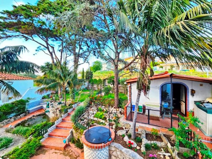 Image No.6-6 Bed House for sale