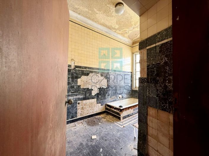 Image No.11-5 Bed Apartment for sale