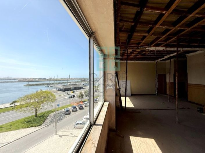 Image No.30-5 Bed Apartment for sale