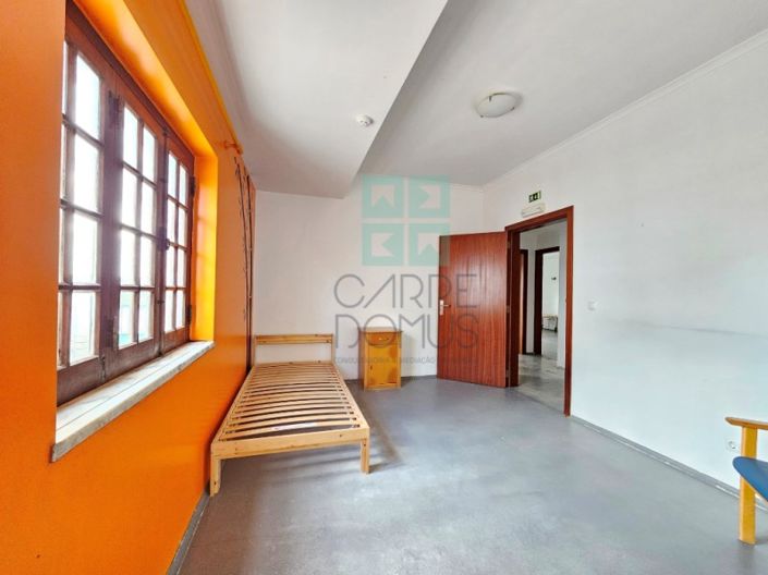 Image No.11-14 Bed Commercial for sale