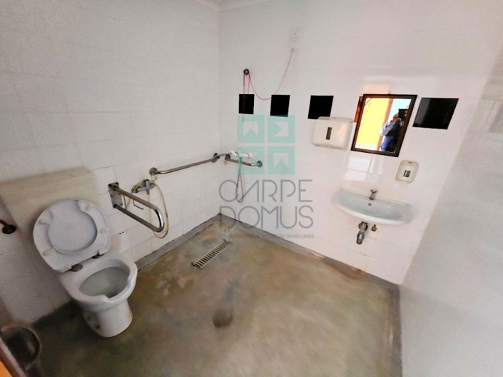 Image No.13-14 Bed Commercial for sale