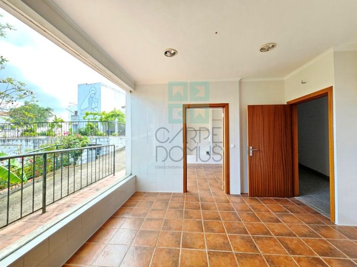 Image No.34-14 Bed Commercial for sale