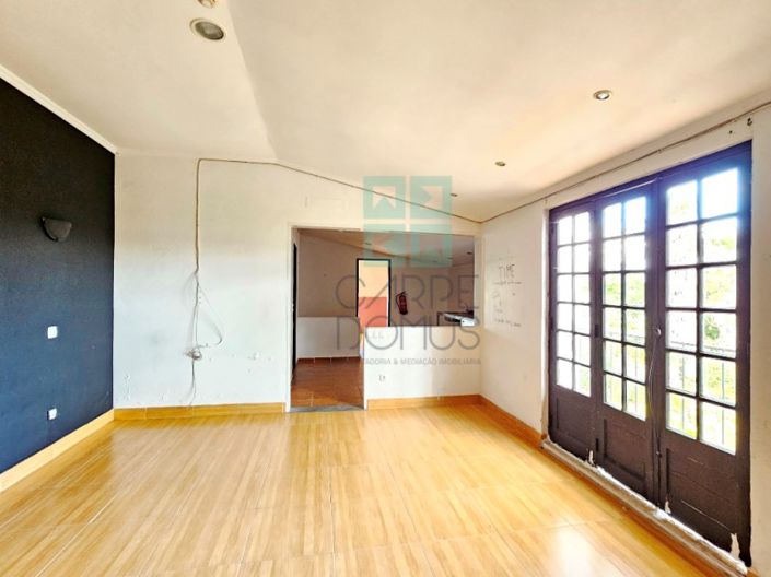 Image No.39-14 Bed Commercial for sale