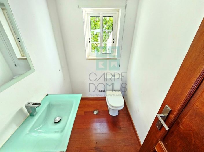 Image No.17-4 Bed House for sale