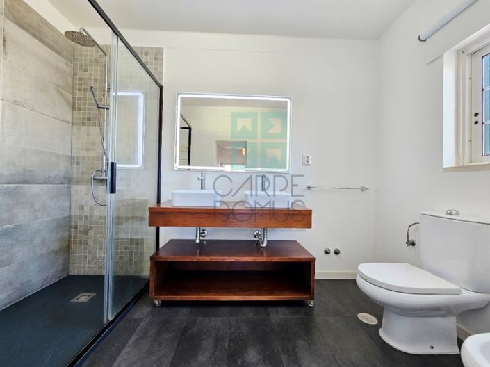 Image No.3-4 Bed House for sale