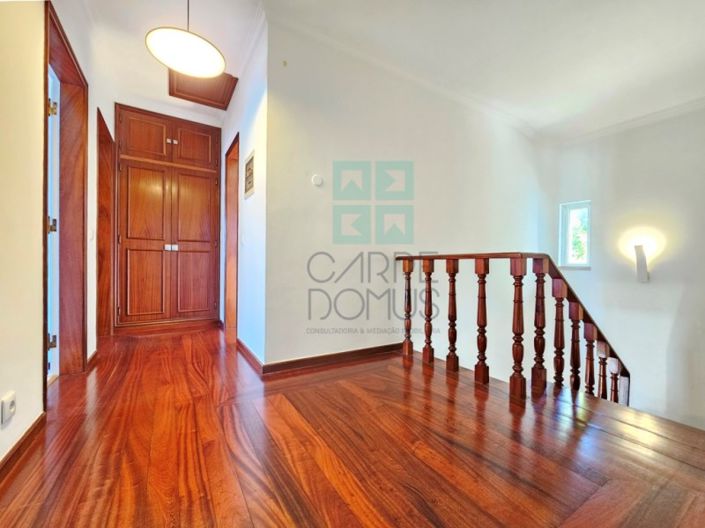 Image No.38-4 Bed House for sale