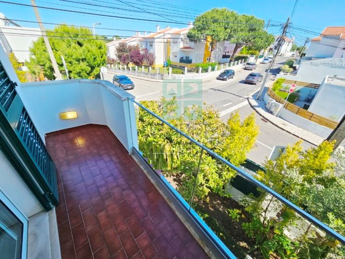 Image No.42-4 Bed House for sale