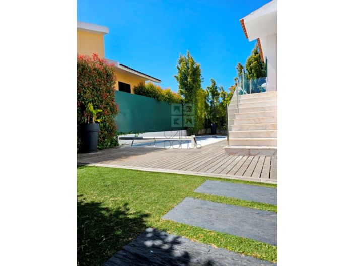 Image No.54-4 Bed House for sale