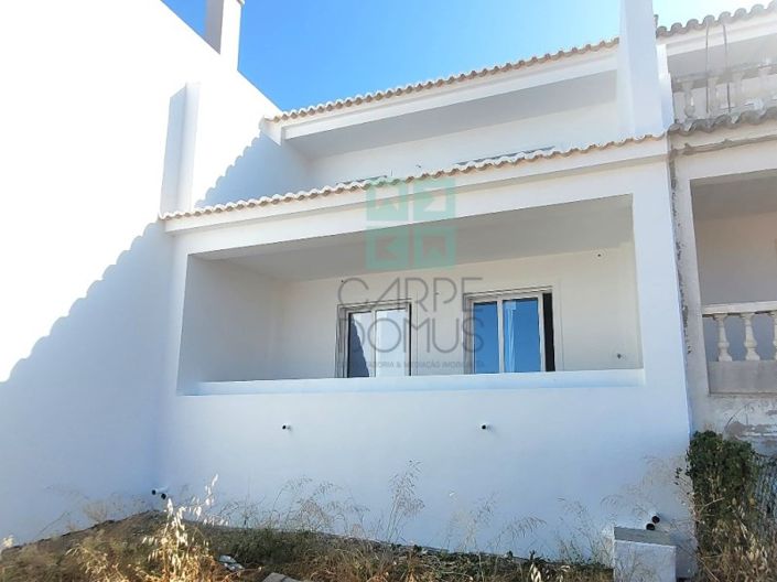 Image No.17-3 Bed House for sale