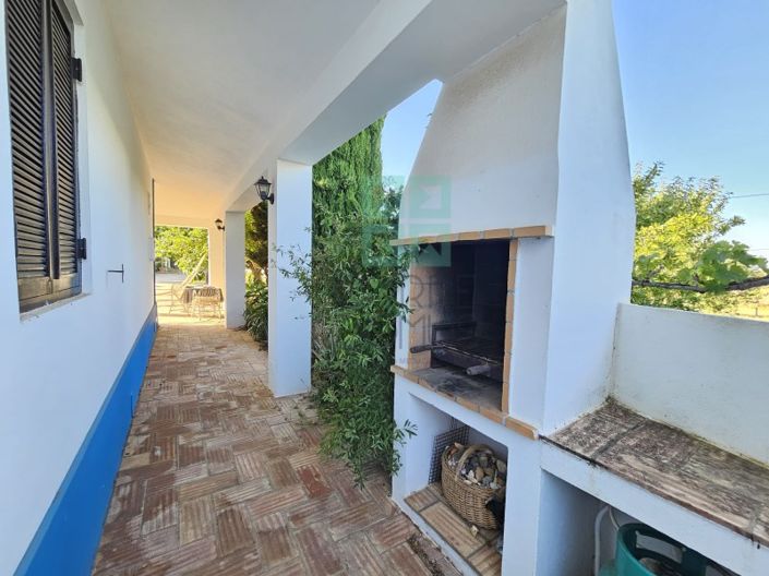 Image No.10-3 Bed House for sale