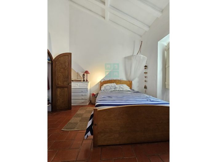 Image No.13-3 Bed House for sale