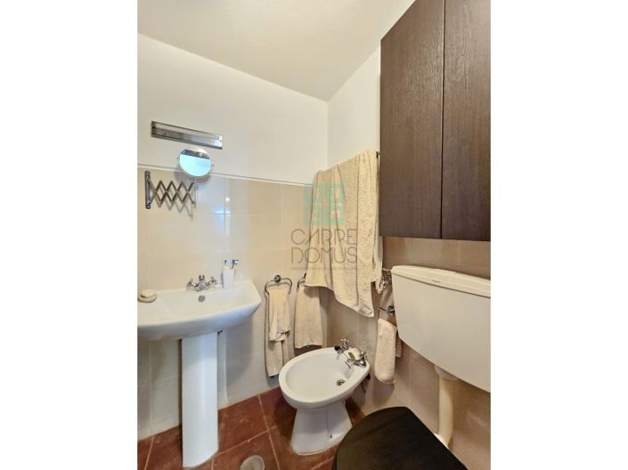Image No.25-3 Bed House for sale