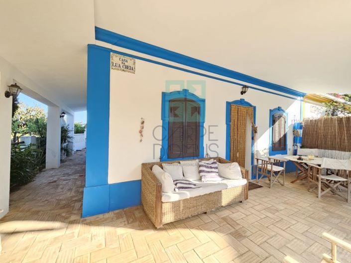 Image No.8-3 Bed House for sale