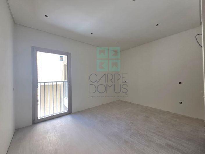 Image No.11-3 Bed Apartment for sale