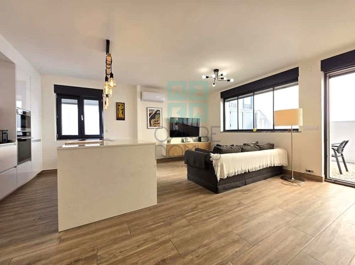 Image No.10-4 Bed House for sale