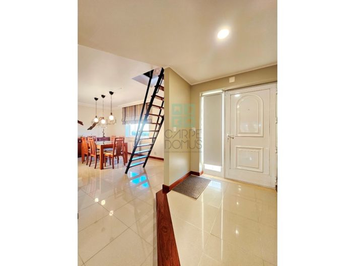 Image No.10-4 Bed House for sale