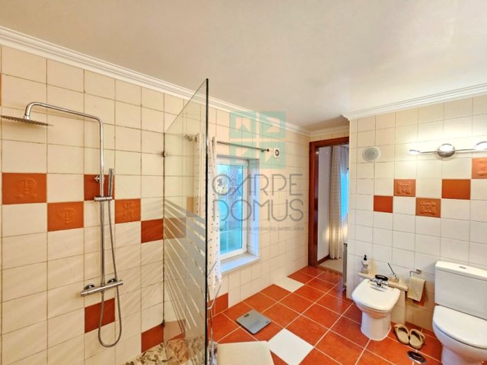 Image No.42-4 Bed House for sale
