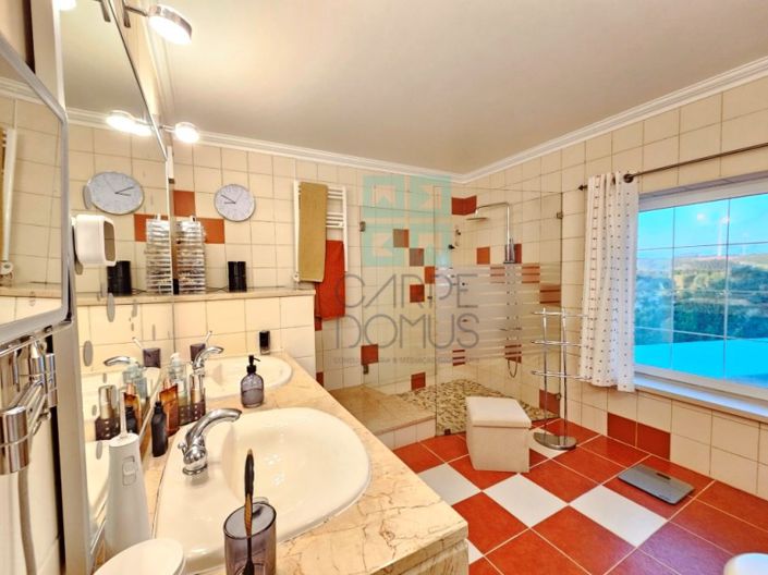 Image No.44-4 Bed House for sale