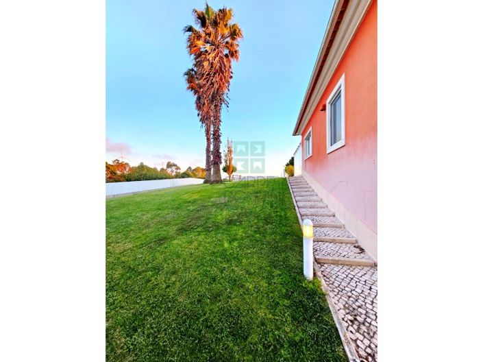 Image No.52-4 Bed House for sale