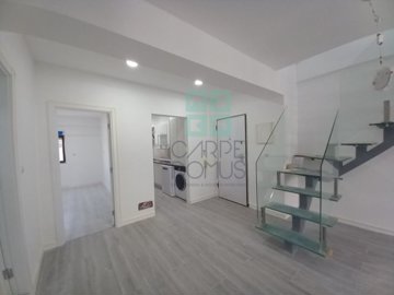 1 - Almada, Apartment