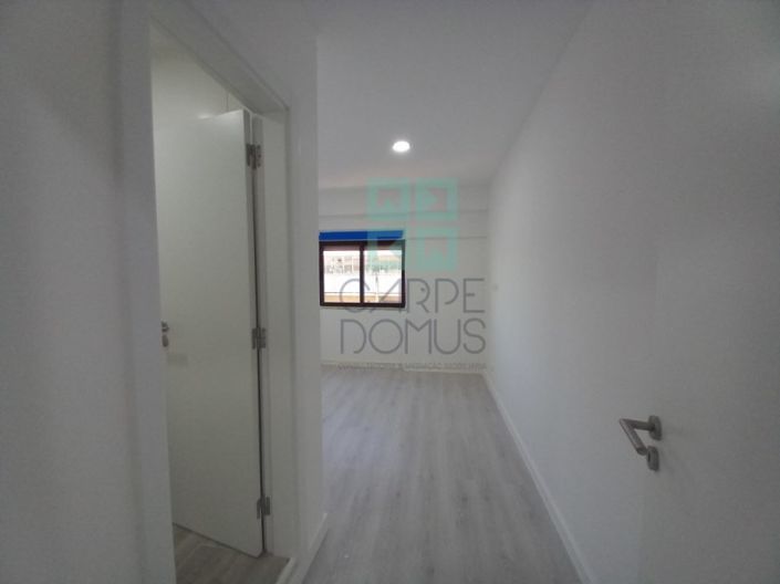 Image No.22-3 Bed Apartment for sale