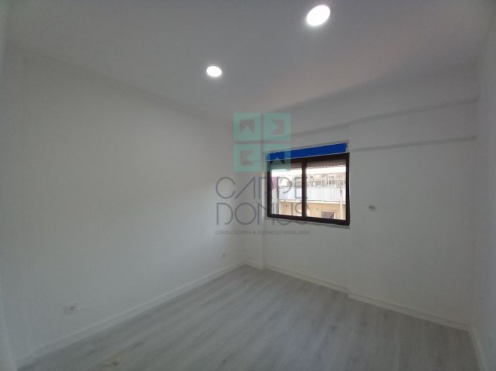 Image No.25-3 Bed Apartment for sale