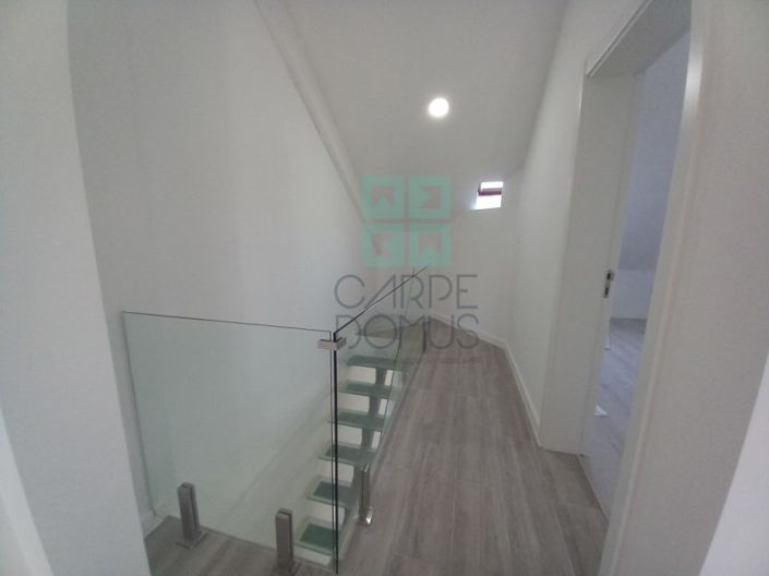 Image No.42-3 Bed Apartment for sale