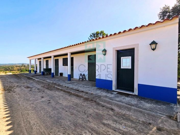 Image No.22-5 Bed Farmhouse for sale
