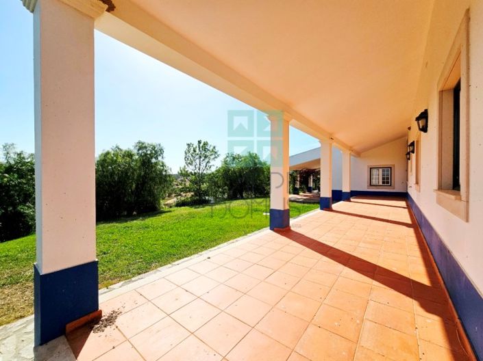 Image No.30-5 Bed Farmhouse for sale