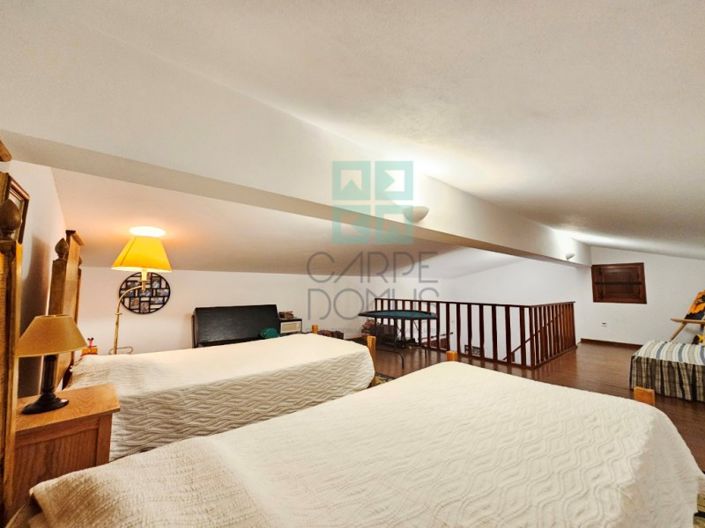 Image No.57-5 Bed Farmhouse for sale