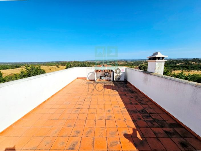 Image No.38-5 Bed House for sale
